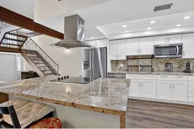 721 E Coco Plum Cir, Unit #5, Plantation, FL 33324 - Photo 5