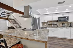 721 E Coco Plum Cir, Plantation, FL 33324 - Photo 5