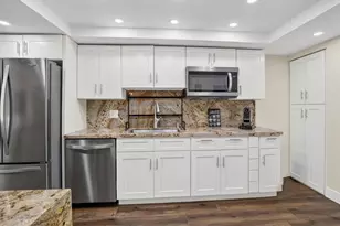 721 E Coco Plum Cir, Plantation, FL 33324 - Photo 7