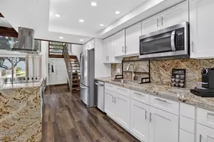 721 E Coco Plum Cir, Plantation, FL 33324 - Photo 9