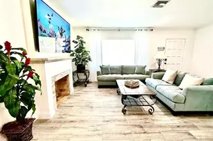 1742 NE 7th St, Fort Lauderdale, FL 33304 - Photo 3