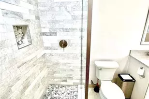 1742 NE 7th St, Fort Lauderdale, FL 33304 - Photo 11