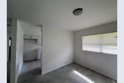 308  Essex Dr, Fort Pierce, FL 34946 - Photo 7