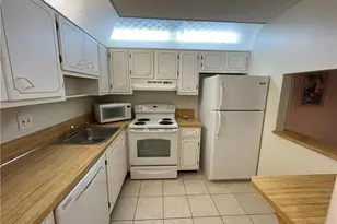 9233 SW 8th St, Boca Raton, FL 33428 - Photo 7