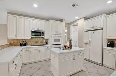 9393  Savannah Estates Drive, Lake Worth, FL 33467 - Photo 5