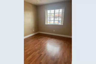7556 NW 173rd St, Hialeah, FL 33015 - Photo 5