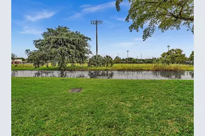 3990 NW 42nd Ave, Unit #308, Lauderdale Lakes, FL 33319 - Photo 23