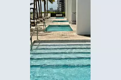 1040  Biscayne Blvd, Unit #1406, Miami, FL 33132 - Photo 9