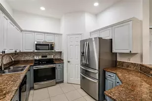 1948 SE 23rd Rd, Homestead, FL 33035 - Photo 3