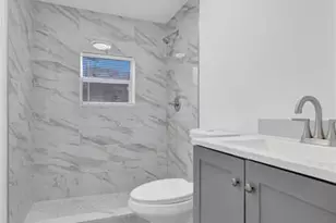 5025 SW 22nd St, Hollywood, FL 33023 - Photo 37