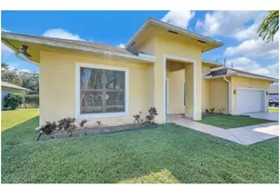 123 Bilbao St, Royal Palm Beach, FL 33411 - Photo 5