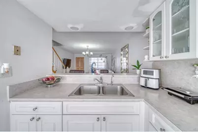 2612 W 54th Pl, Unit #Unit 204, Hialeah, FL 33016 - Photo 5