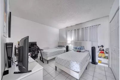 2612 W 54th Pl, Unit #Unit 204, Hialeah, FL 33016 - Photo 15