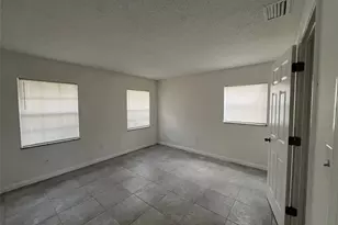 308 Essex Dr, Fort Pierce, FL 34946 - Photo 11