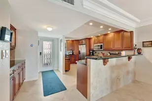 1012 N Ocean Blvd, Pompano Beach, FL 33062 - Photo 9