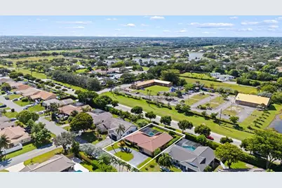 6221  Sedgewyck Cir W, Davie, FL 33331 - Photo 37