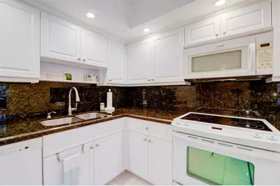 804  Cypress Grove Ln, Unit #302, Pompano Beach, FL 33069 - Photo 11