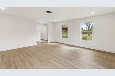 4679  Dolphin Dr, Lake Worth, FL 33463 - Photo 3