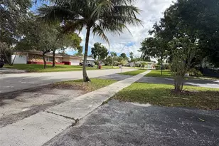 1091 NW 78th Terrace, Plantation, FL 33322 - Photo 23