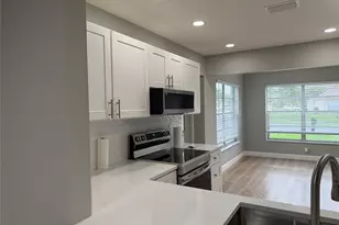 6111 Rainbow Cir, Greenacres, FL 33463 - Photo 5