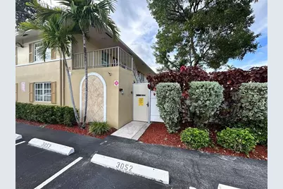 305 NE 16th St, Unit #B7, Fort Lauderdale, FL 33304 - Photo 1