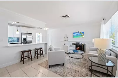 344  Forest Hill Blvd, West Palm Beach, FL 33405 - Photo 3