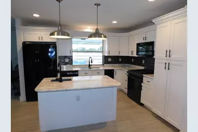 8671 NW 19th St, Pembroke Pines, FL 33024 - Photo 9