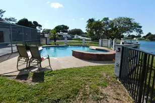 8671 NW 19th St, Pembroke Pines, FL 33024 - Photo 7