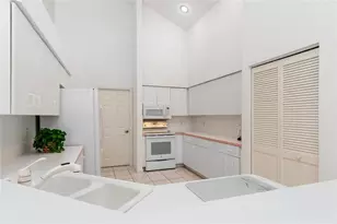 6070 NW 96th Dr, Parkland, FL 33076 - Photo 11