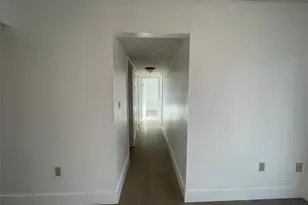 1470 W 41st St, Hialeah, FL 33012 - Photo 9