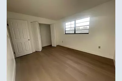 1470 W 41st St, Unit #201, Hialeah, FL 33012 - Photo 17