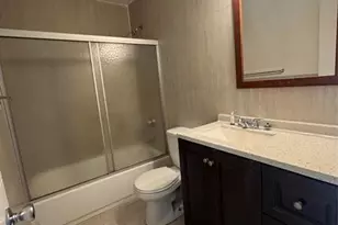 607 NE 29th Dr, Wilton Manors, FL 33334 - Photo 13