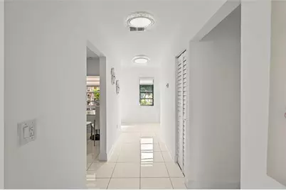 21649  Juego Circle, Unit #4E, Boca Raton, FL 33433 - Photo 9