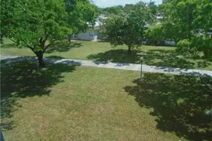 608 SW Natura Blvd, Deerfield Beach, FL 33441 - Photo 19