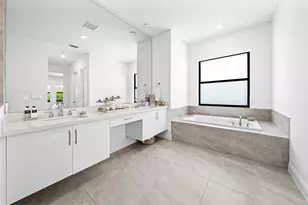 12295 N Baypoint Cir, Parkland, FL 33076 - Photo 19