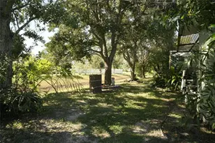 6715 NW Pinson Ct, Port Saint Lucie, FL 34983 - Photo 13