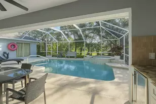 6715 NW Pinson Ct, Port Saint Lucie, FL 34983 - Photo 11