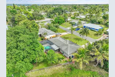 706 SE Alamanda Way, Stuart, FL 34996 - Photo 25