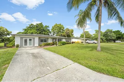 706 SE Alamanda Way, Stuart, FL 34996 - Photo 3