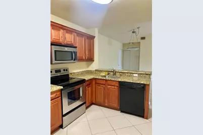 5701  Riverside Dr, Unit #302, Coral Springs, FL 33067 - Photo 5