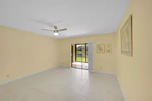 8252 Springlake Dr, Boca Raton, FL 33496 - Photo 15