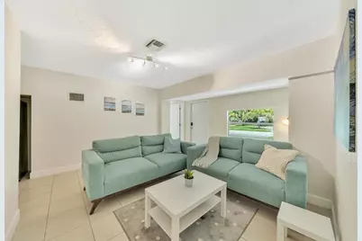 1412 NE 25th Ct, Pompano Beach, FL 33064 - Photo 5