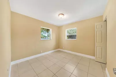 1412 NE 25th Ct, Pompano Beach, FL 33064 - Photo 27