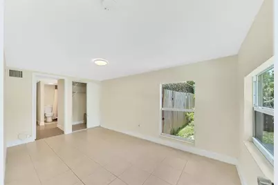 1412 NE 25th Ct, Pompano Beach, FL 33064 - Photo 11