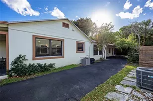 1421 NE 5th Terrace, Fort Lauderdale, FL 33304 - Photo 5