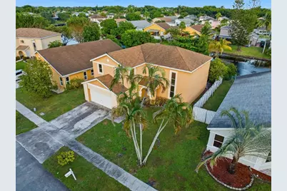 3091  Venice Way, Miramar, FL 33025 - Photo 3