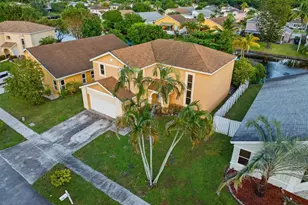 3091 Venice Way, Miramar, FL 33025 - Photo 3