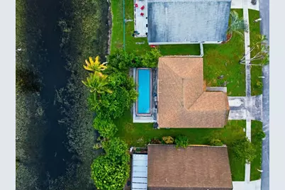 3091  Venice Way, Miramar, FL 33025 - Photo 25