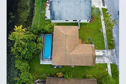 3091  Venice Way, Miramar, FL 33025 - Photo 5