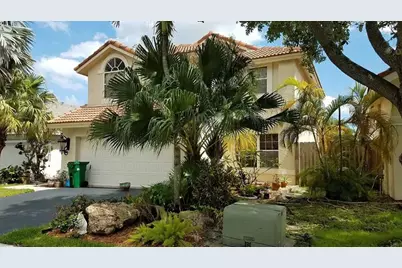 6930 NW 28th St, Margate, FL 33063 - Photo 9